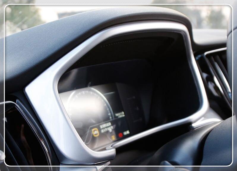 Volvo XC60 SPA Chrom Carbon Mittelkonsole Armaturenbrett Geschwindigkeitsmesser