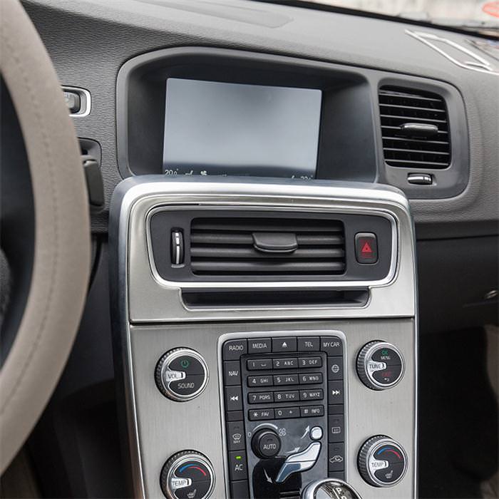 Volvo XC60 P3 Chrom Mittelkonsole Armaturenbrett Rahmen Abdeckung