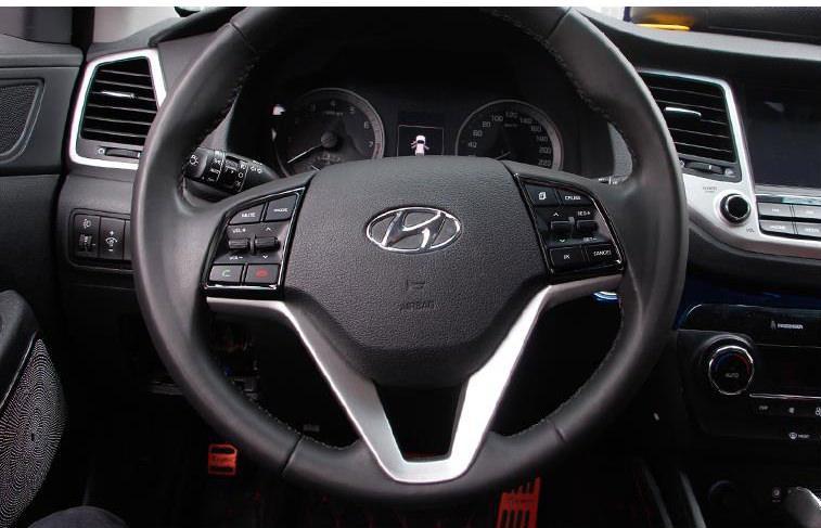 Hyundai Tucson 3 TL Chrom Lenkradbezug Lenkradhülle Abdeckung Rahmen