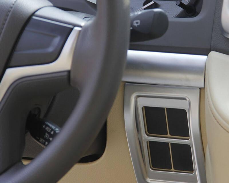 Toyota Land Cruiser J200 Chrom Handschuh Fach Kasten Armaturenbrett Leiste