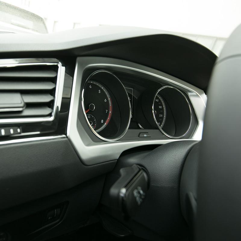 VW Tiguan MQB Chrom Mittelkonsole Armaturenbrett Geschwindigkeitsmesser Abdeckung