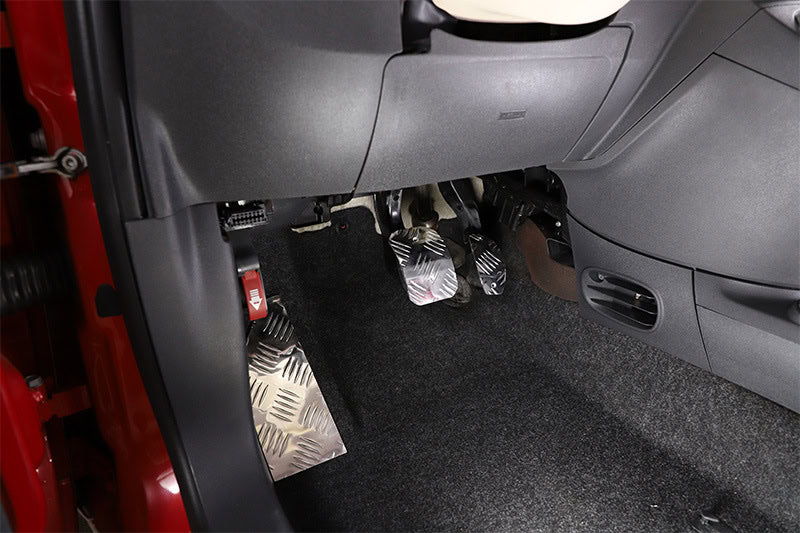 Geeignet für Fiat 500 (Baujahre 2010-2015) Gaspedal- und Bremspedalabdeckung, Aluminiumlegierung, silberfarben, 3-teiliges Set