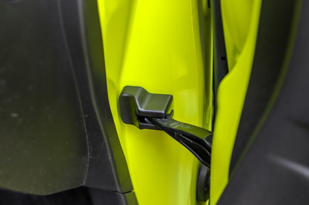 Suzuki Jimny 4 Türschloss Tür Schutz Abdeckung