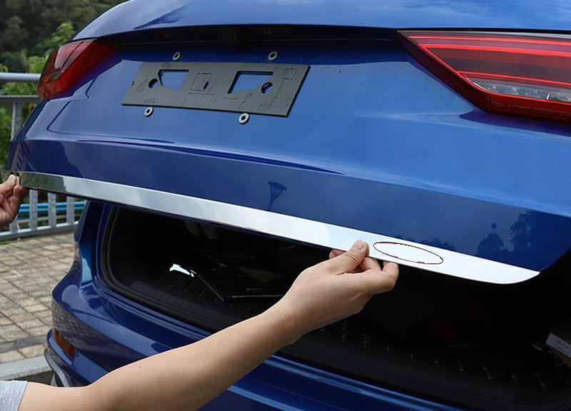 Audi Q3 F3 Chrom Kofferraum Gepäckraum Abdeckung Hinten Leiste