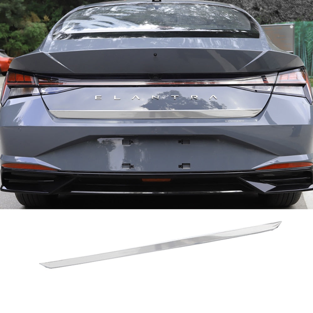Hyundai Elantra CN7 Kofferraum Gepäckraum Hinten Leiste