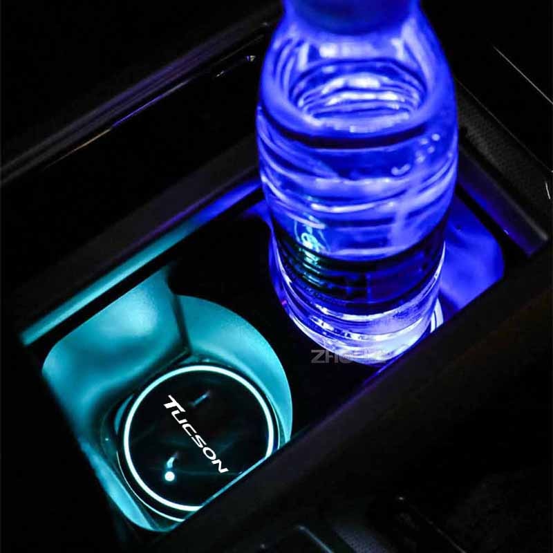 Hyundai Tucson Becher LED Buntes Antirutschmatte Halter USB Aufladung