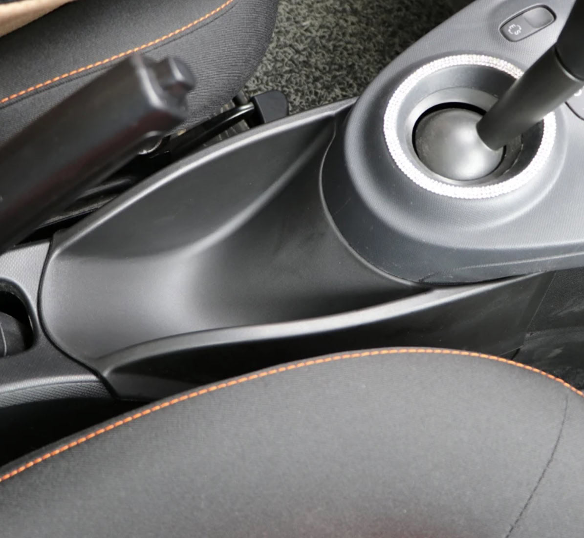 Smart fortwo forfour Ablagekasten Mittelkonsole Armlehne Aufbewahrungsbox