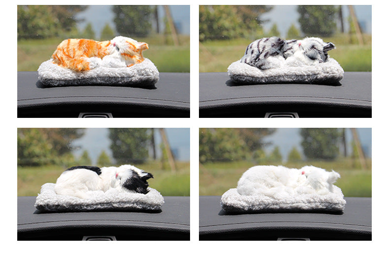 Auto Deko Katze & Hund – Aktivkohle Luftreiniger Figur für Auto Innenraum