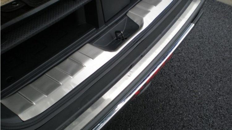 Nissan X-Trail T31 Edelstahl Ladekantenschutz Abkantung Stoßstange Schutz