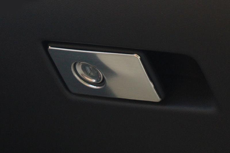 Volvo V60 P3 Handschuhfach Ablagefach Deckel Abdeckung Rahmen