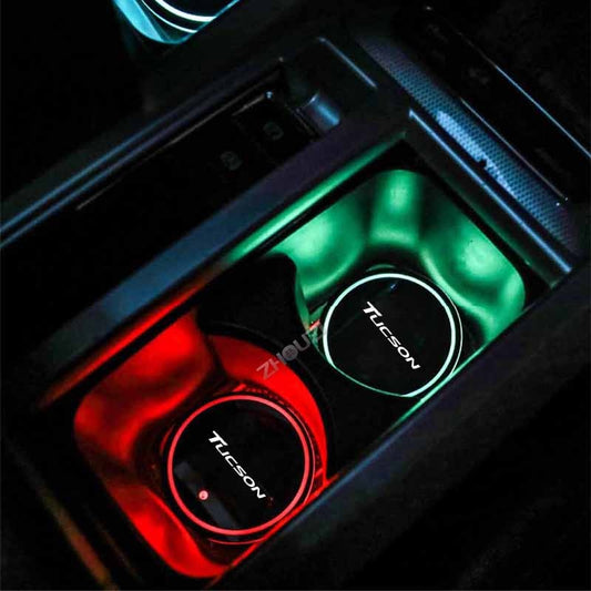 Hyundai Tucson Becher LED Buntes Antirutschmatte Halter USB Aufladung
