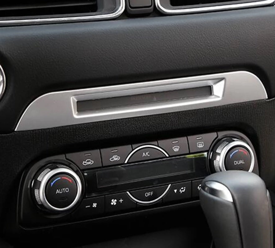 Mazda CX5 KF Chrom CD Radio Ladung Schalter Abdeckung